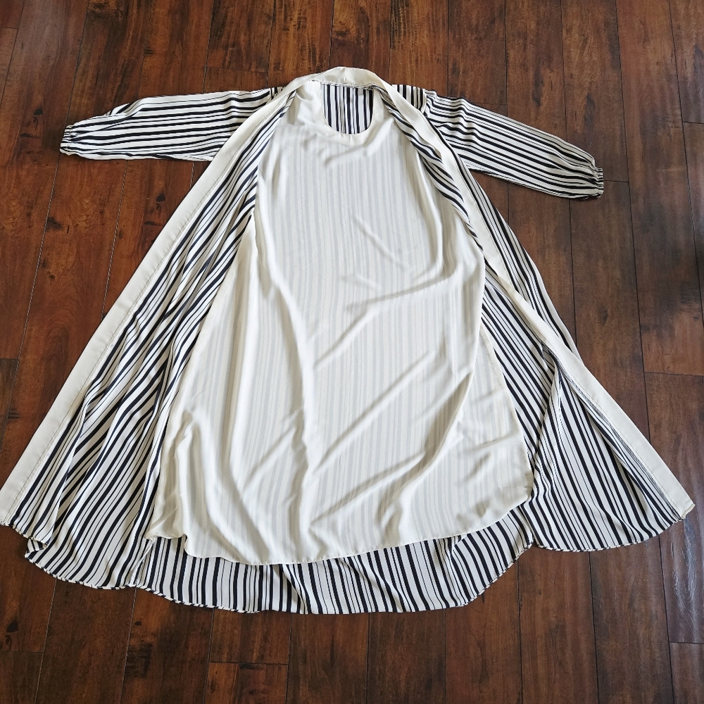 Flare Abaya Dress Striped Front Open Elasticated Cuffs Cream/ Black Size M - Picture 5 of 8